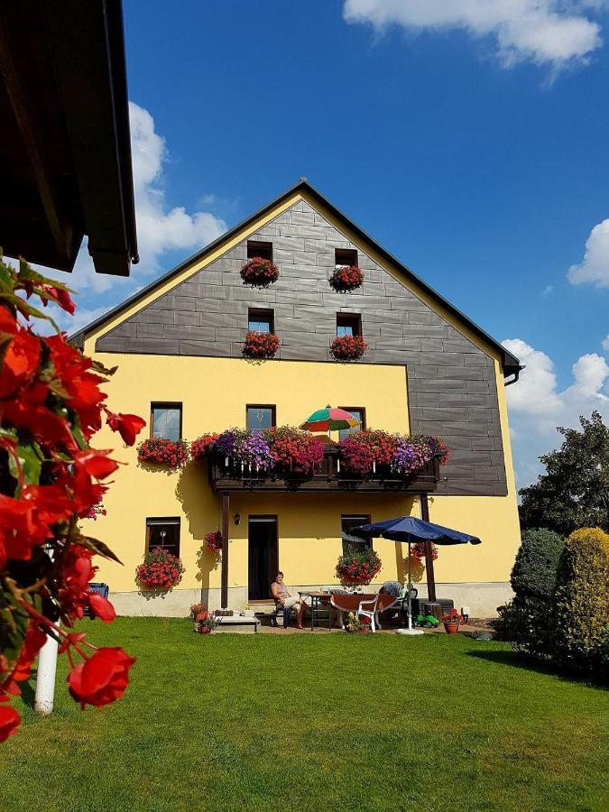 Ferienwohnungen "Am Schloessel" Oberwiesenthal Exterior photo