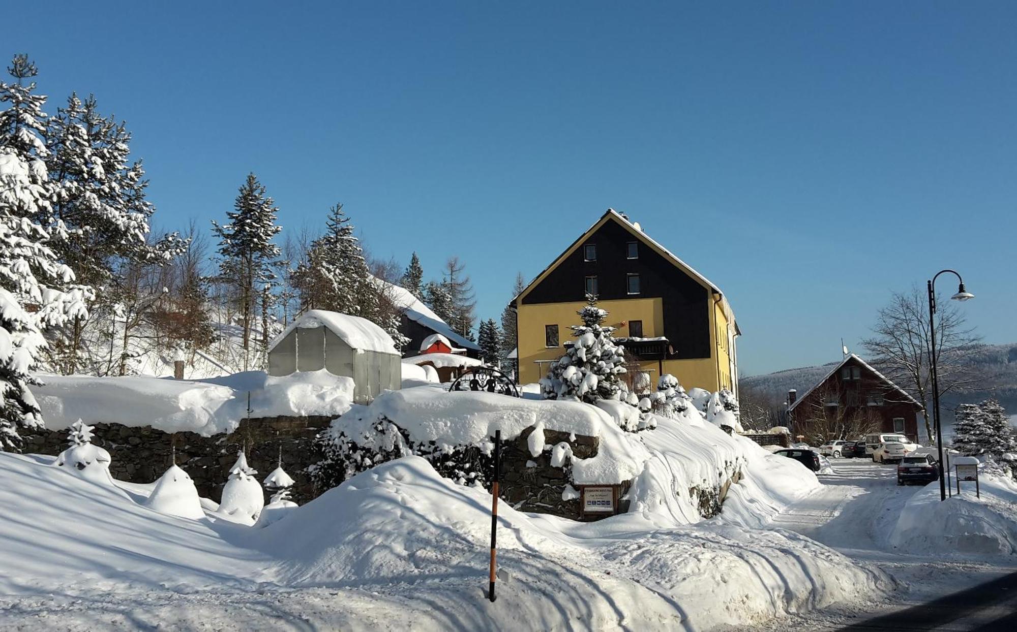 Ferienwohnungen "Am Schloessel" Oberwiesenthal Exterior photo
