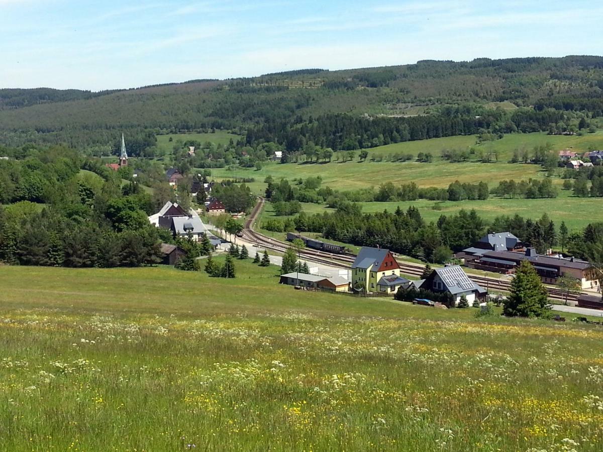 Ferienwohnungen "Am Schloessel" Oberwiesenthal Exterior photo