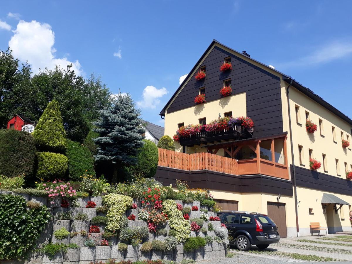 Ferienwohnungen "Am Schloessel" Oberwiesenthal Exterior photo
